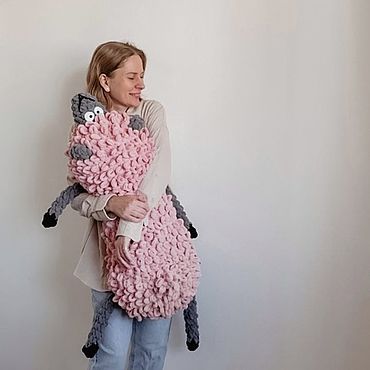 Для дома и интерьера ручной работы. Ярмарка Мастеров - ручная работа Подушка-игрушка овечка 100 см. Handmade.