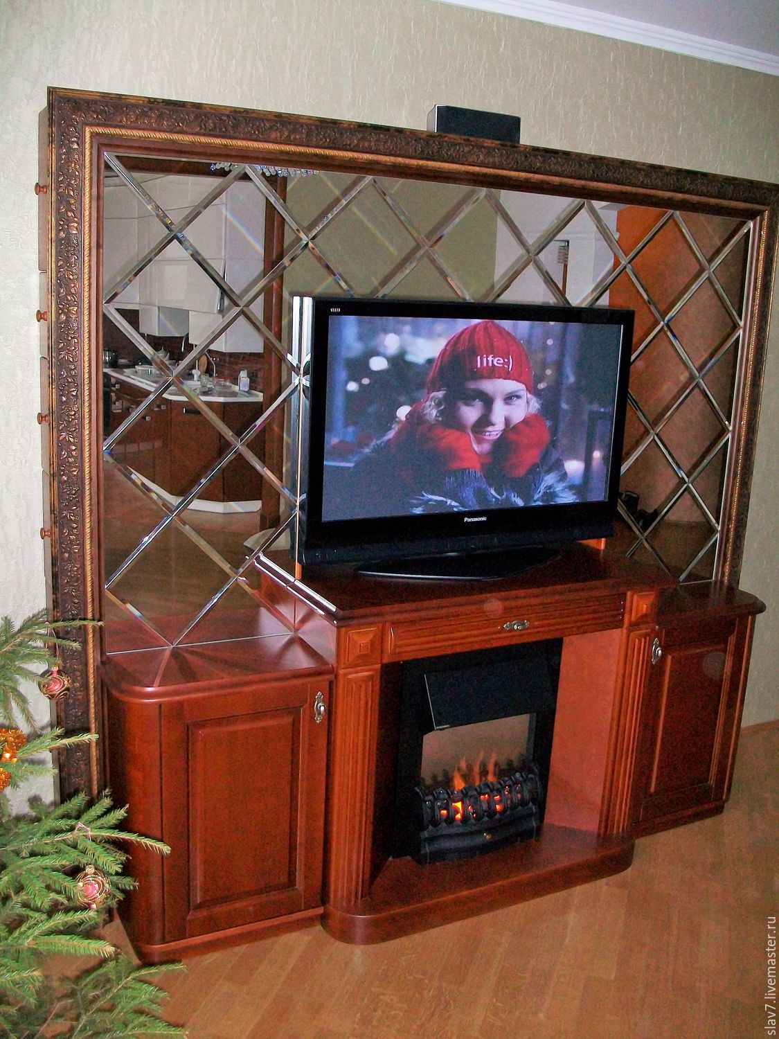 Тумба под телевизор с камином в современном