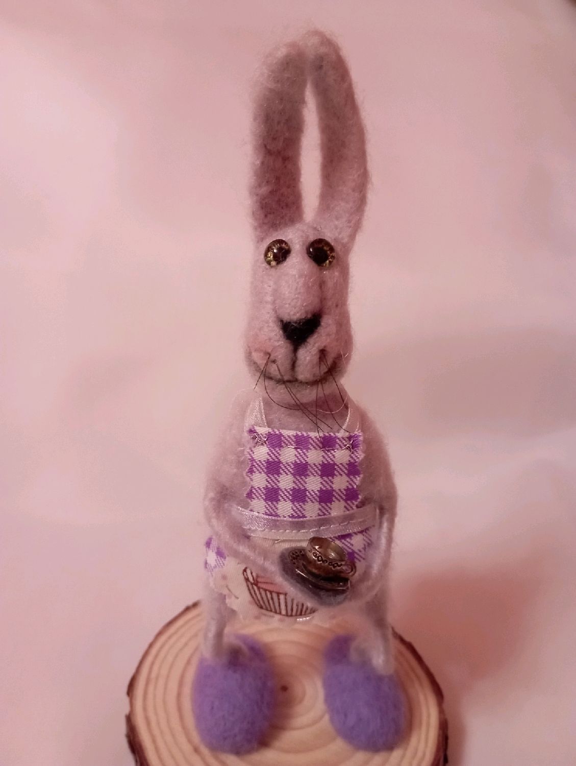 Игрушка из шерсти. Зайка-домохозяйка. в интернет-магазине на Ярмарке ...