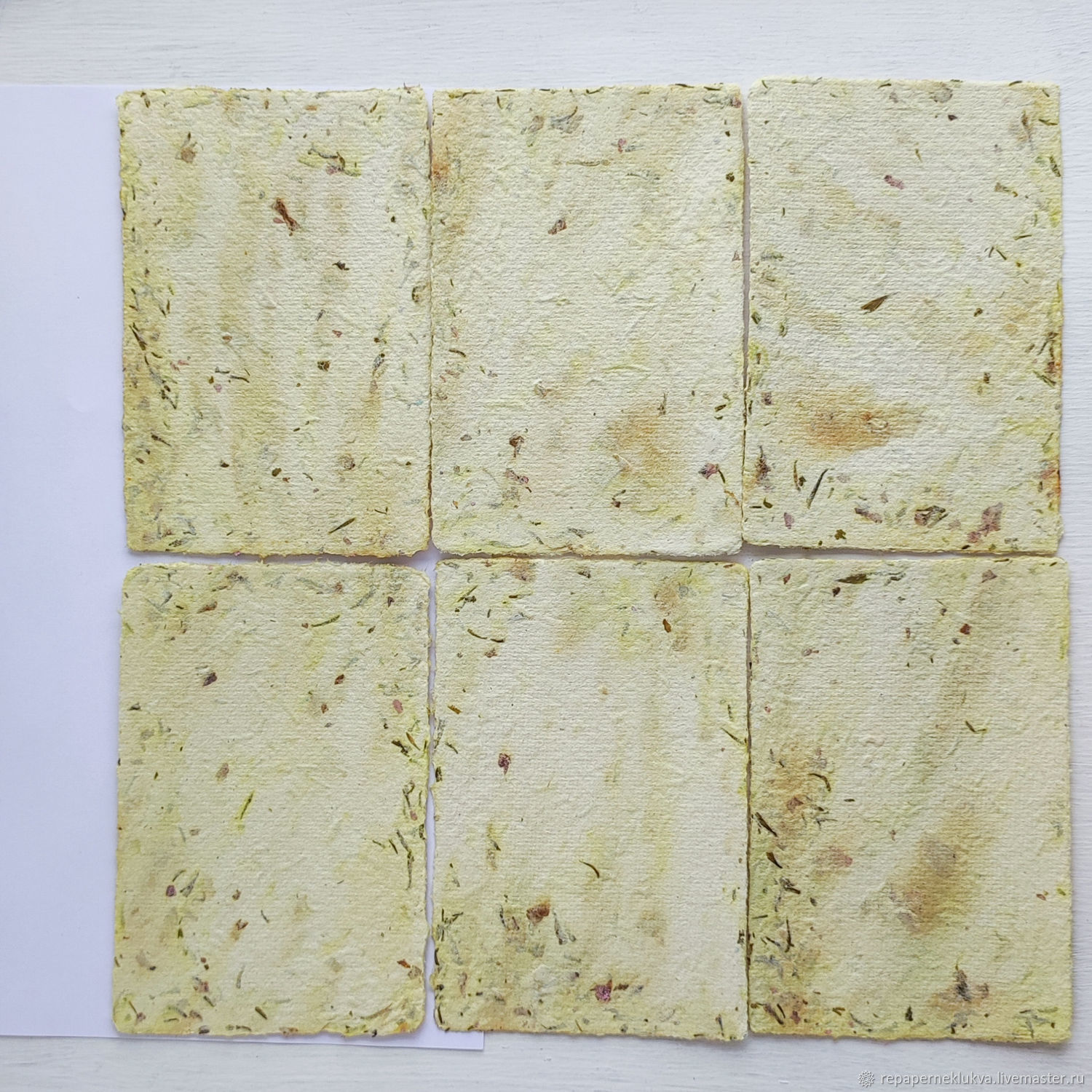 Бумага ручной работы 10*15 с лепестками цветов 3 в интернет-магазине ...