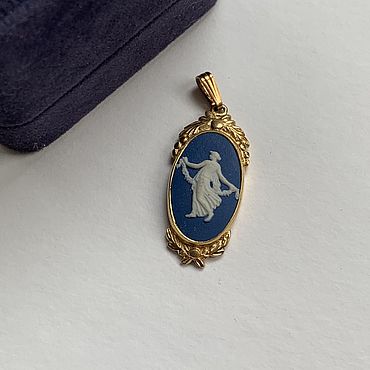 Винтаж ручной работы. Ярмарка Мастеров - ручная работа Винтаж: Кулон Wedgwood. Handmade.