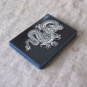 Leather case-keychain for a lighter with a Chinese symbol of 5 Benefits