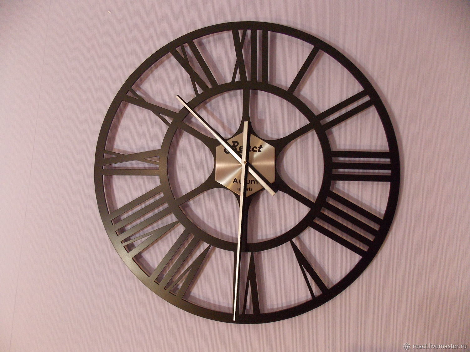 Часы-скелетоны для стен стильных пространств от React в интернет ...