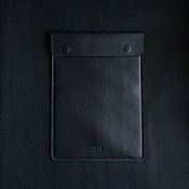 Сумки и аксессуары handmade. Livemaster - original item Macbook16 folder (Black) made of leather and felt with magnets. Handmade.