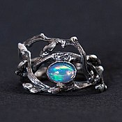 A ring of branches of moonstone