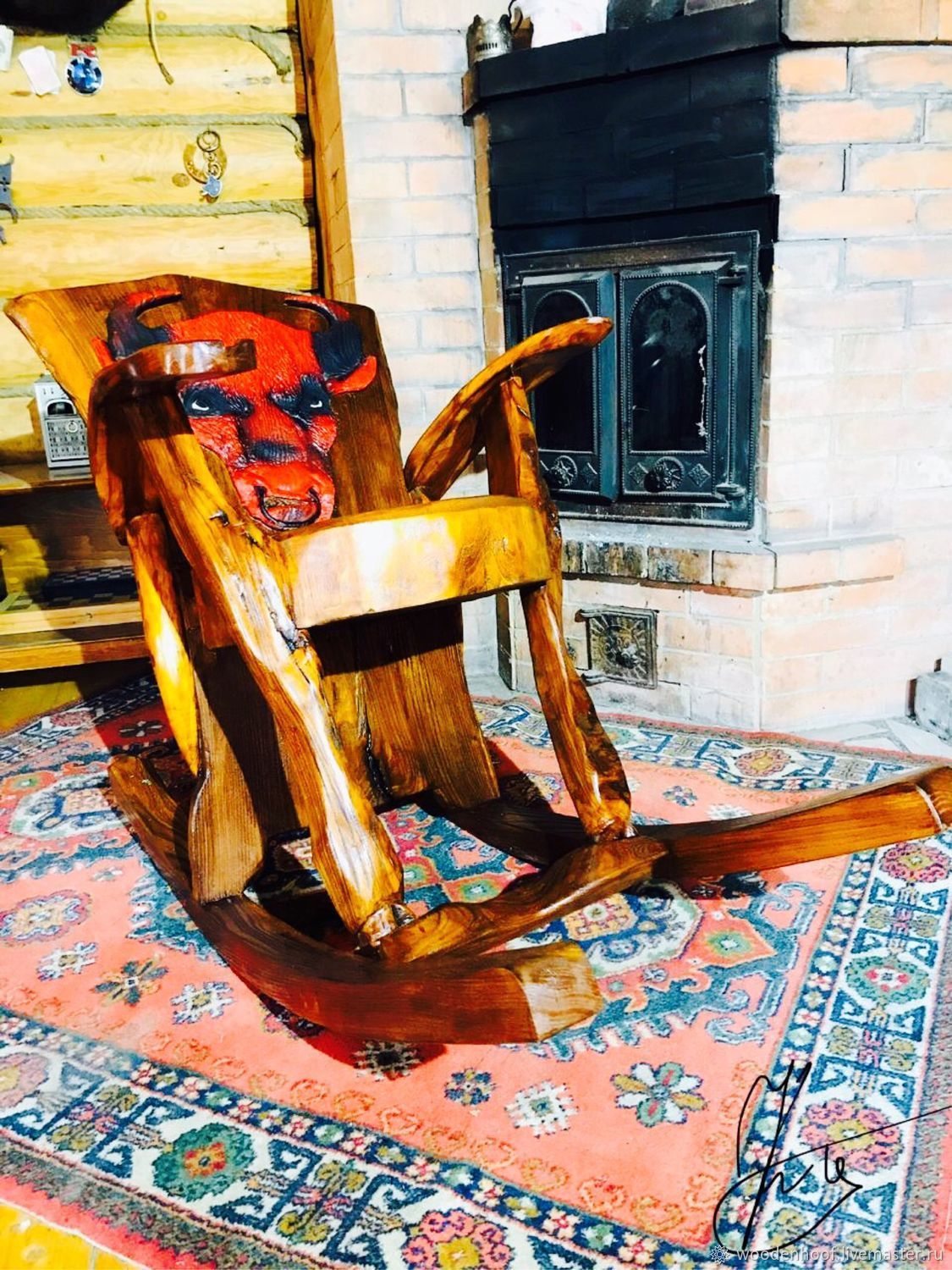 Кресло качалка из дерева