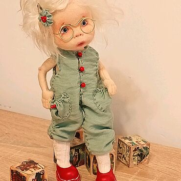 Куклы и игрушки ручной работы. Ярмарка Мастеров - ручная работа Малышка из трикотажа. Handmade.