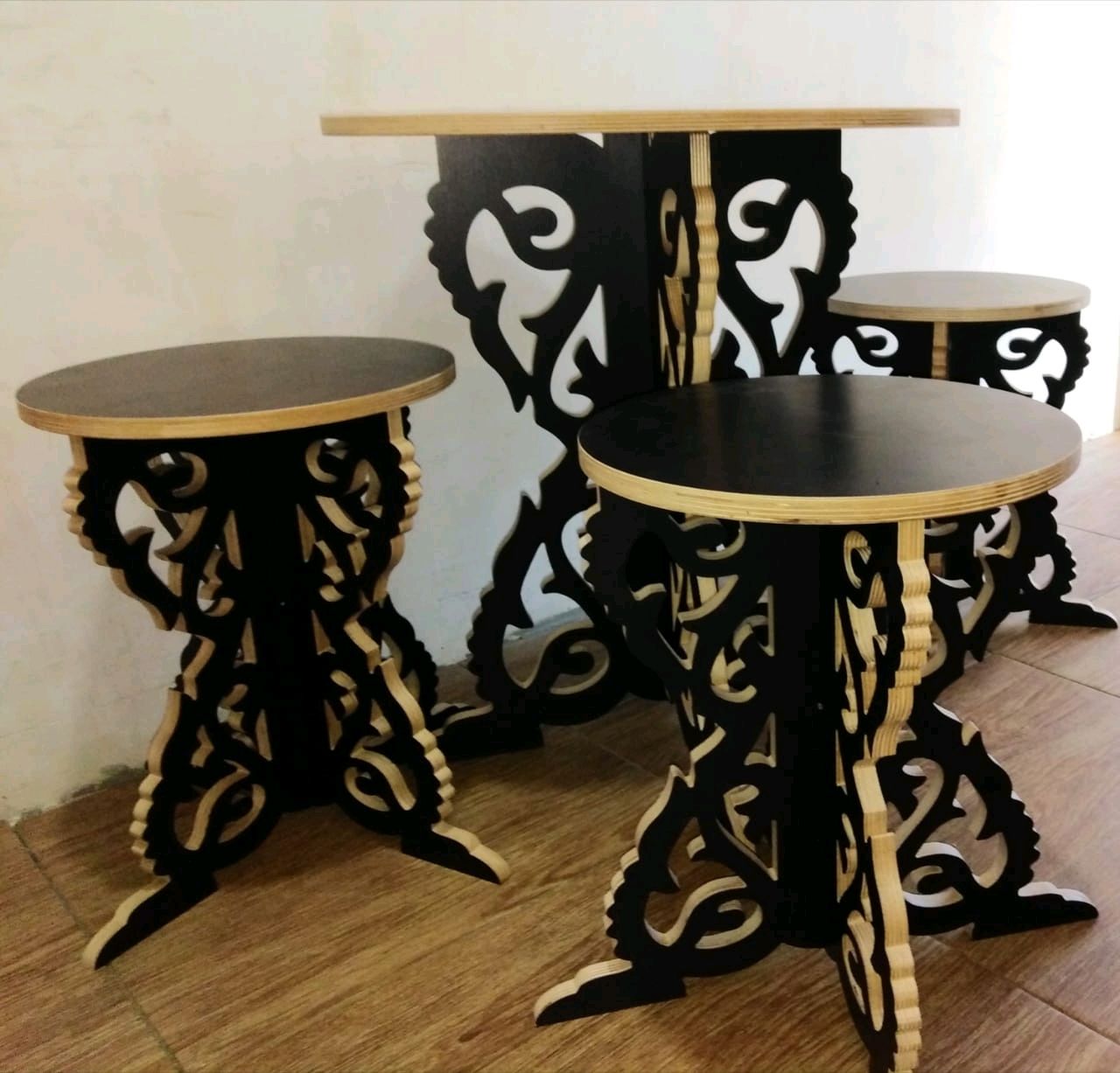 Деревянная мебель для улицы. Стол лапка мрамор. Стол лапка мрамор. Столы кухонные в лабинске и по чем показать недорого. Стол лабинск.