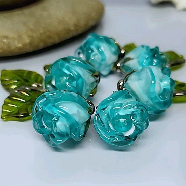 Бусины стеклянные бутоны Розочки "Тиффани" Стекло lampwork. . Материалы для творчества ручной работы - Ярмарка Мастеров Материалы для творчества ручной работы. Ярмарка Мастеров - ручная работа Бусины стеклянные бутоны Розочки "Тиффани" Стекло lampwork. Handmade.
