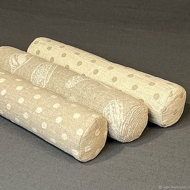 Для дома и интерьера ручной работы. Ярмарка Мастеров - ручная работа Валик под поясницу из умягченного льна маленький. Handmade.