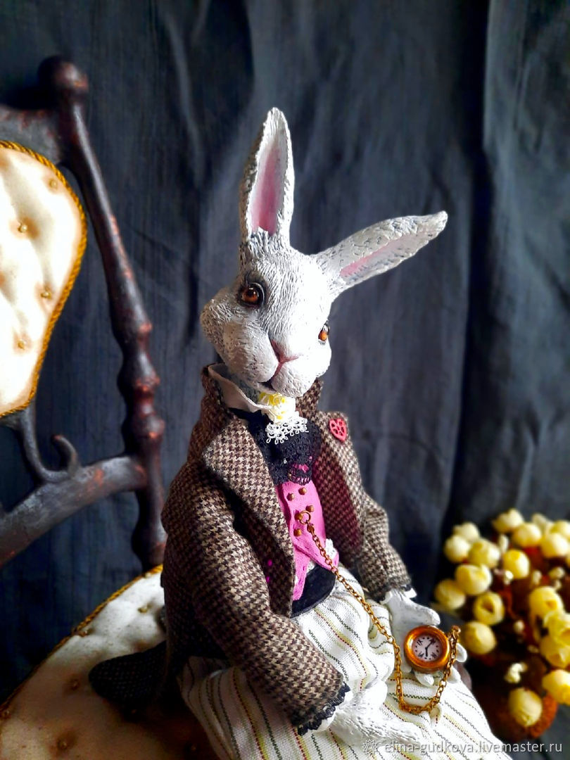 Rabbit doll. Кролик интерьерный. Белый кролик кукла. Интерьерная игрушка кролик. Кролик марионетка.