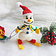 The snowman with a gift crocheted. Snowmen. ylya. Online shopping on My Livemaster.  Фото №2