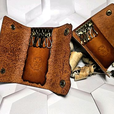 Сумки ручной работы. Ярмарка Мастеров - ручная работа Ключница кожаная карманная из натуральной кожи брелок для ключей кожа. Handmade.