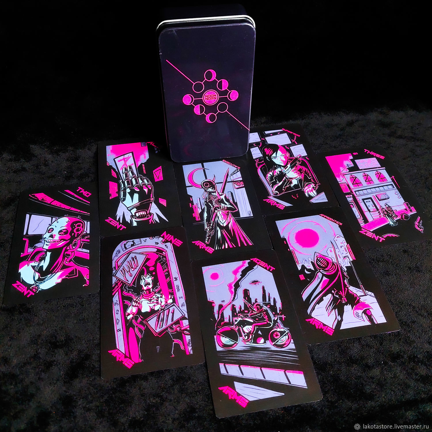 Таро Неоновой Луны METAL BOX EDITION (Neon Moon Tarot) купить в  интернет-магазине Ярмарка Мастеров по цене 2700 ₽ – U600ERU | Карты Таро,  Москва - доставка по России