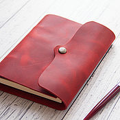 Канцелярские товары handmade. Livemaster - original item Leather Notepad A6 red on the button. Handmade.