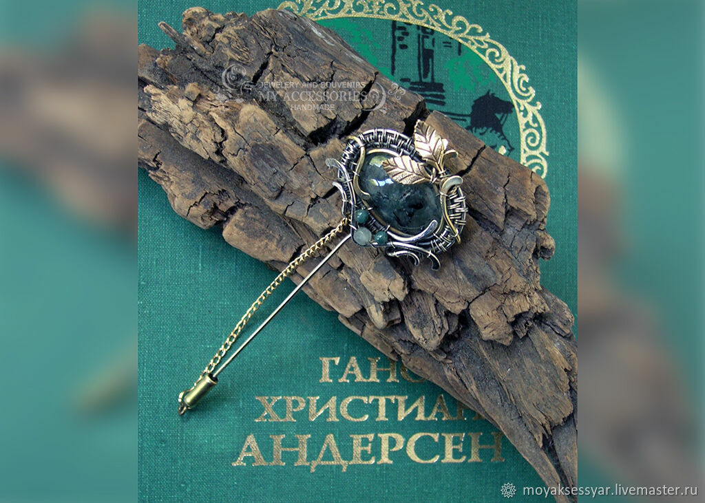Brooch-needle: with green prenite made of brass and nickel silver Magic forest, Stick pin, Moscow,  Фото №1