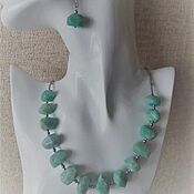 Turquoise necklace with crystals