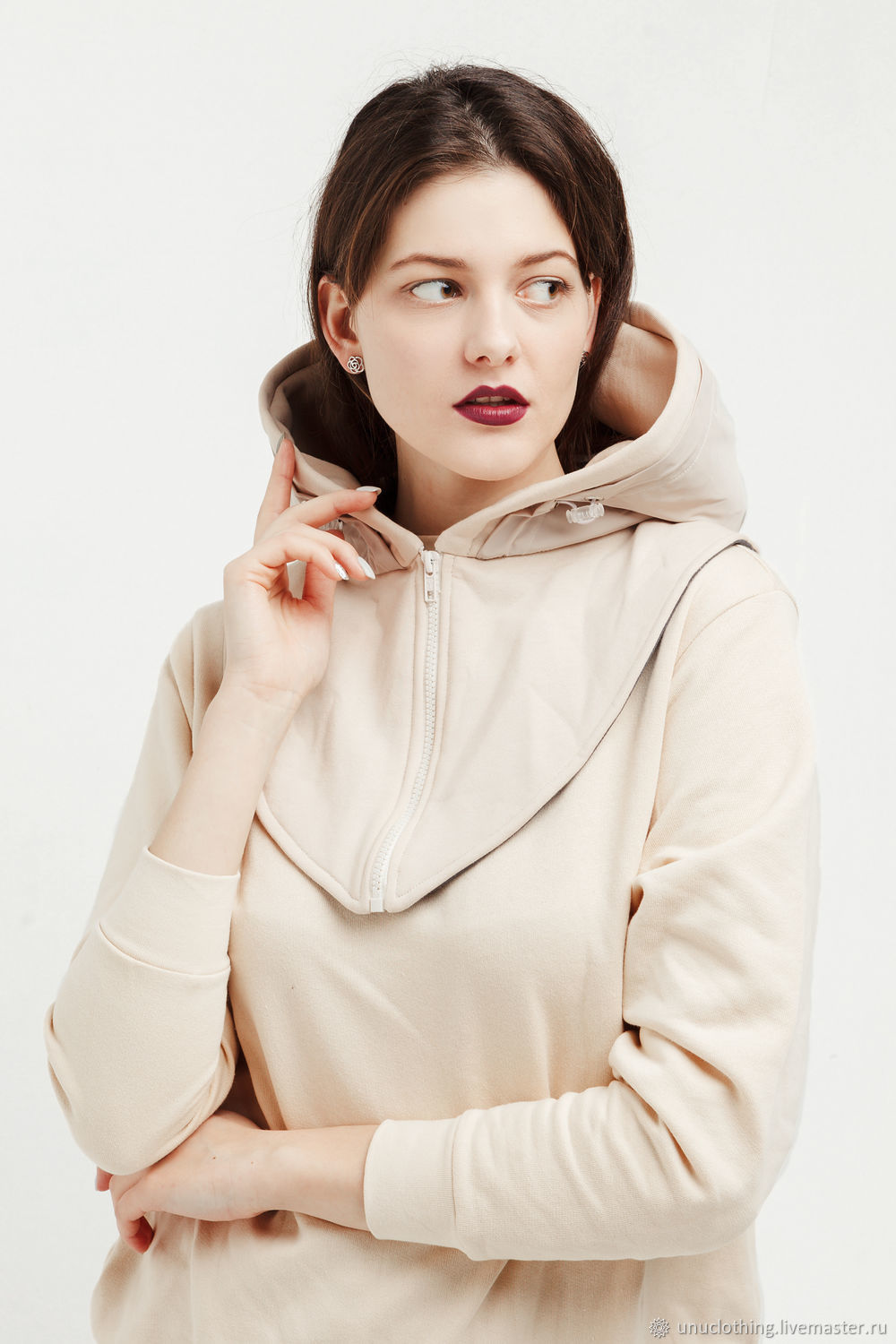Бежевый капюшон. Съемные тонкие капюшоны бежевые. Капюшон бежевый. Капюшон gate 31 съемный. Толстовка женская с капюшоном бежевая.