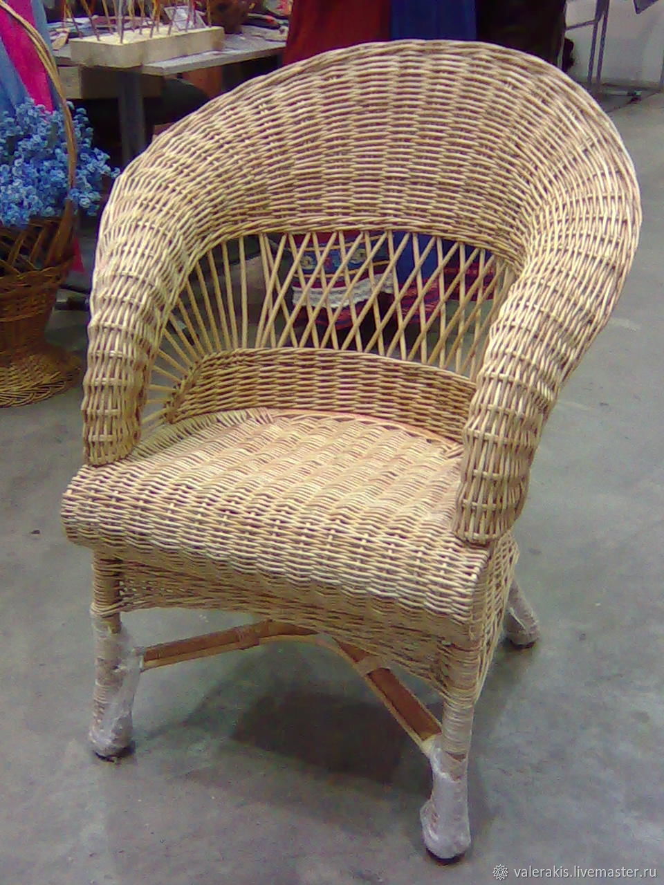 Плетеные кресла для дачи