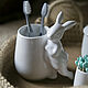 Стаканчик для зубных щёток с кроликом, 14,3 см, Белый. Диспенсеры и стаканы. Фарфор CLAYSTREET. Ярмарка Мастеров.  Фото №5