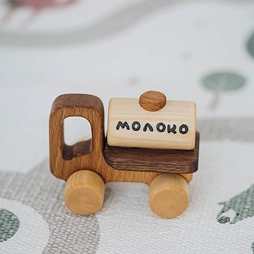 Куклы и игрушки ручной работы. Ярмарка Мастеров - ручная работа Деревянная машинка "Молоковоз". Handmade.