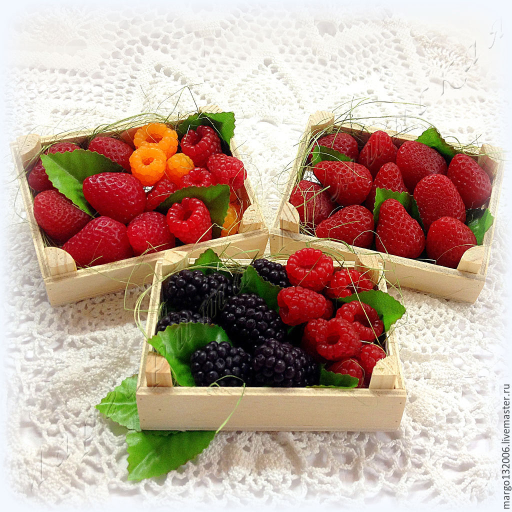 Мыльные наборы с ягодами