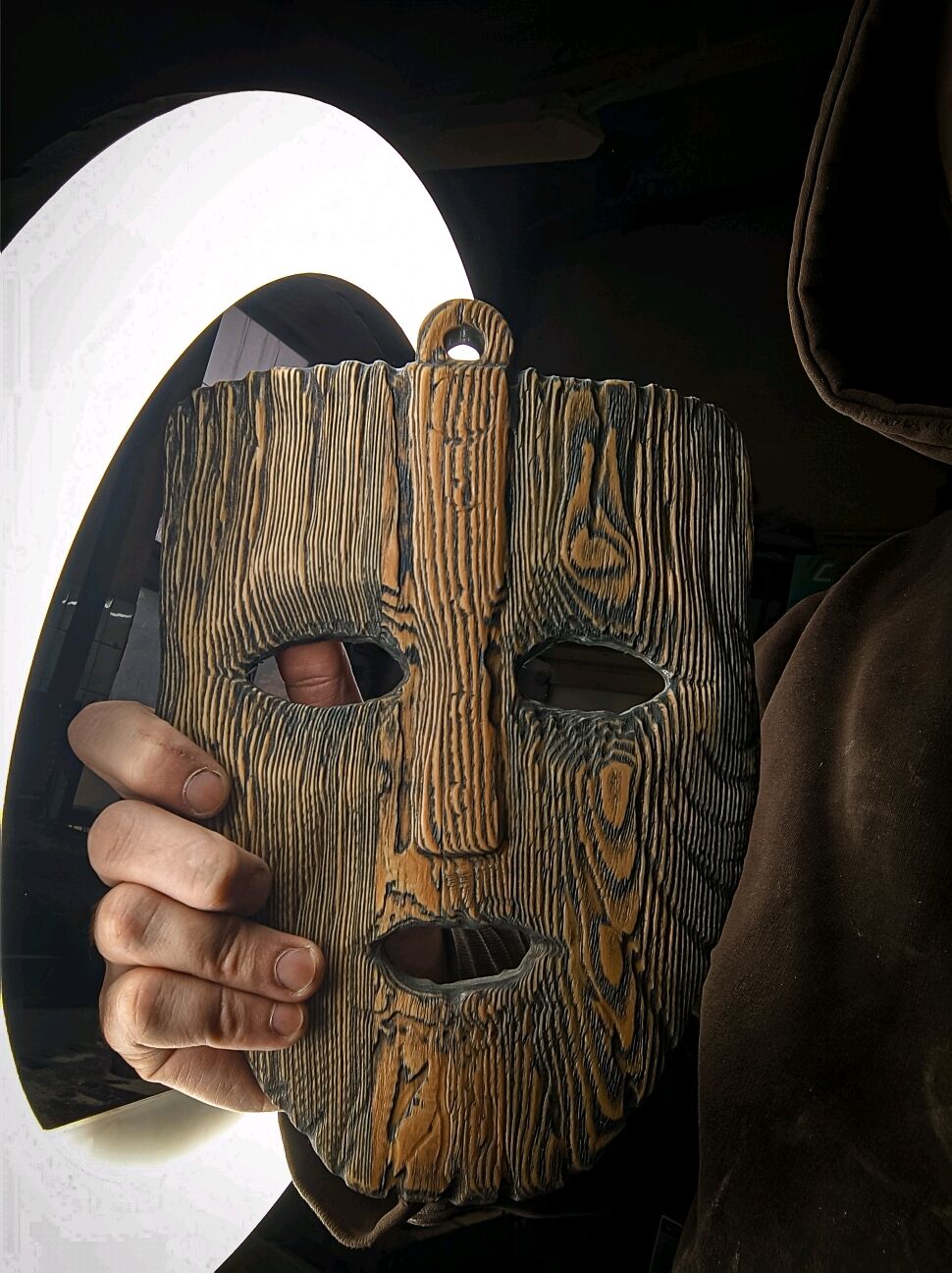 деревянная маска фото