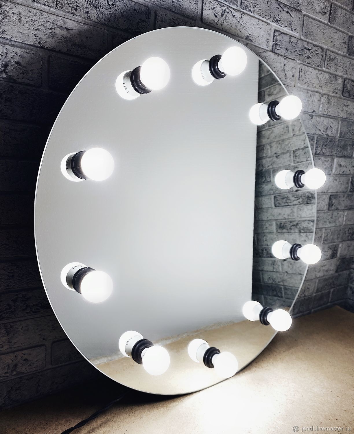 Круглое гримерное зеркало с лампочками 70см безрамное в интернет .