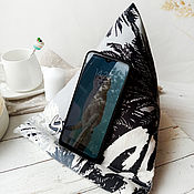 Для дома и интерьера handmade. Livemaster - original item Stand-cushion for phone/tablet.. Handmade.