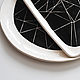 Белая тарелка с черным абстрактным узором минимализм. Тарелки. ignata ceramics. Ярмарка Мастеров.  Фото №5