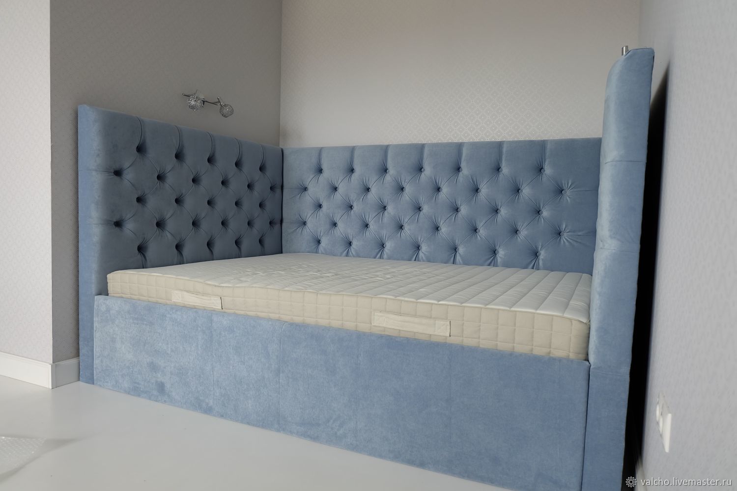 Диван-кровать с тремя спинками в интернет-магазине Ярмарка Мастеров по цене 63000 ₽ – KJYG4RU