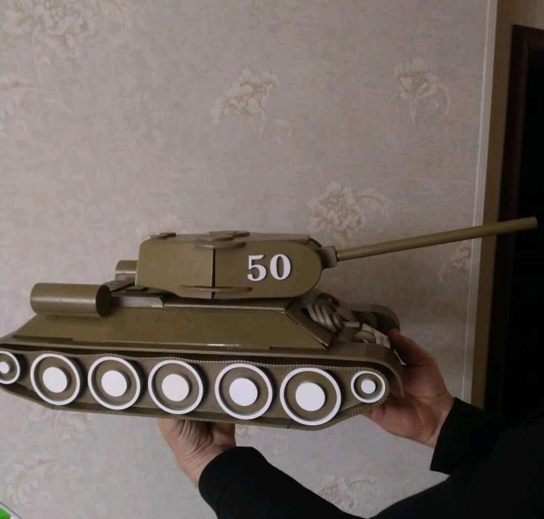 Минибар Танк. Мини бар. Подставка под бутылки. Мужские подарки Подарок ...