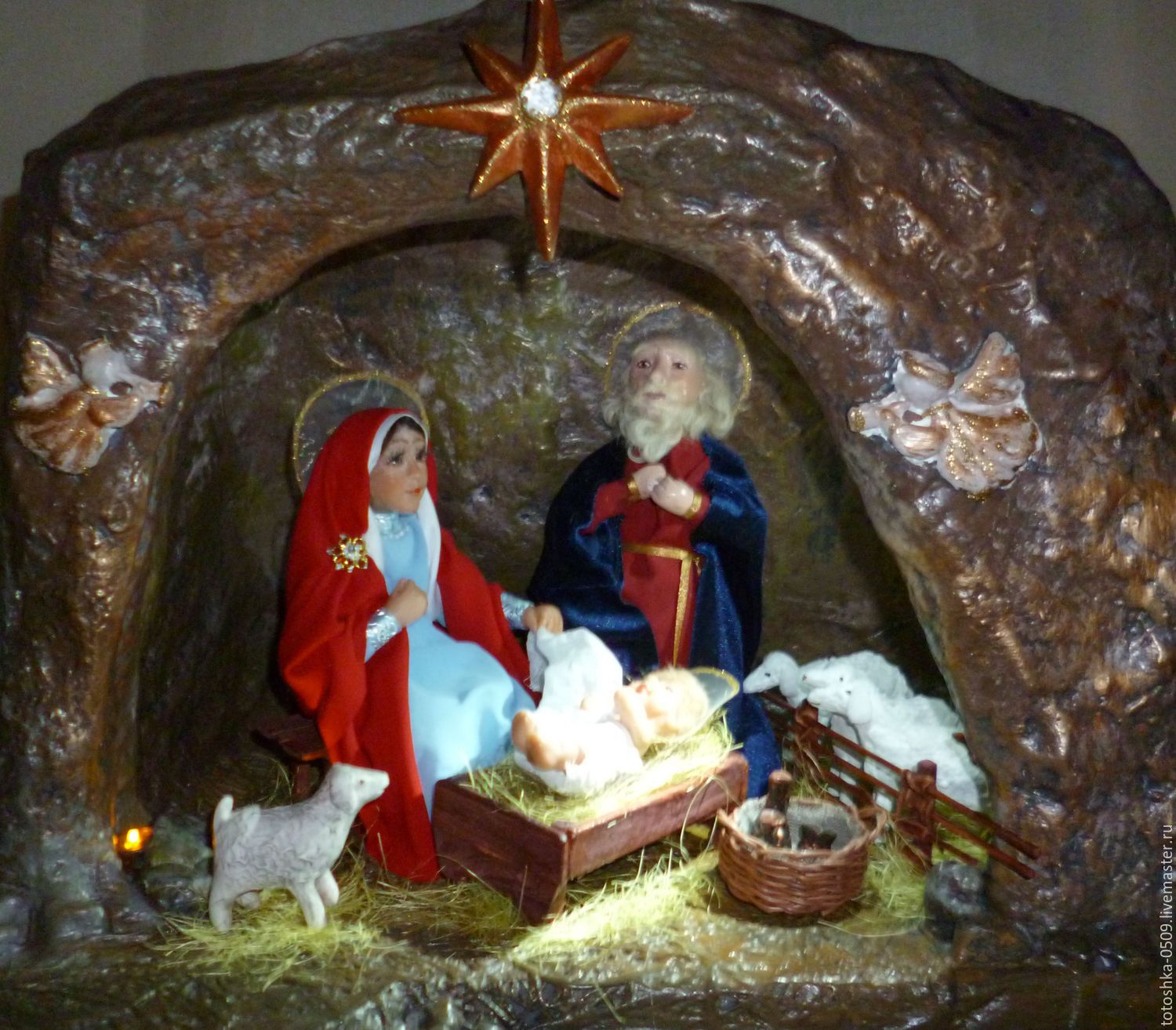 Фотофакт: рождественский вертеп появился у крупнейшего храма Ижевска
