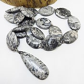 Работы для детей, handmade. Livemaster - original item 57 cm Beads with Moon Map pendant (calcite). Handmade.