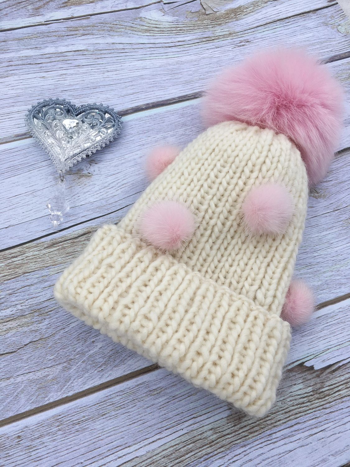 магазин шапка коломна. витрина магазина шапок. шапо, ленинск-кузнецкий. мир шапок. шапо магазин головных уборов арзамас.