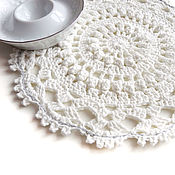 Для дома и интерьера handmade. Livemaster - original item Serving napkin knitted 24 cm white with silver lining. Handmade.