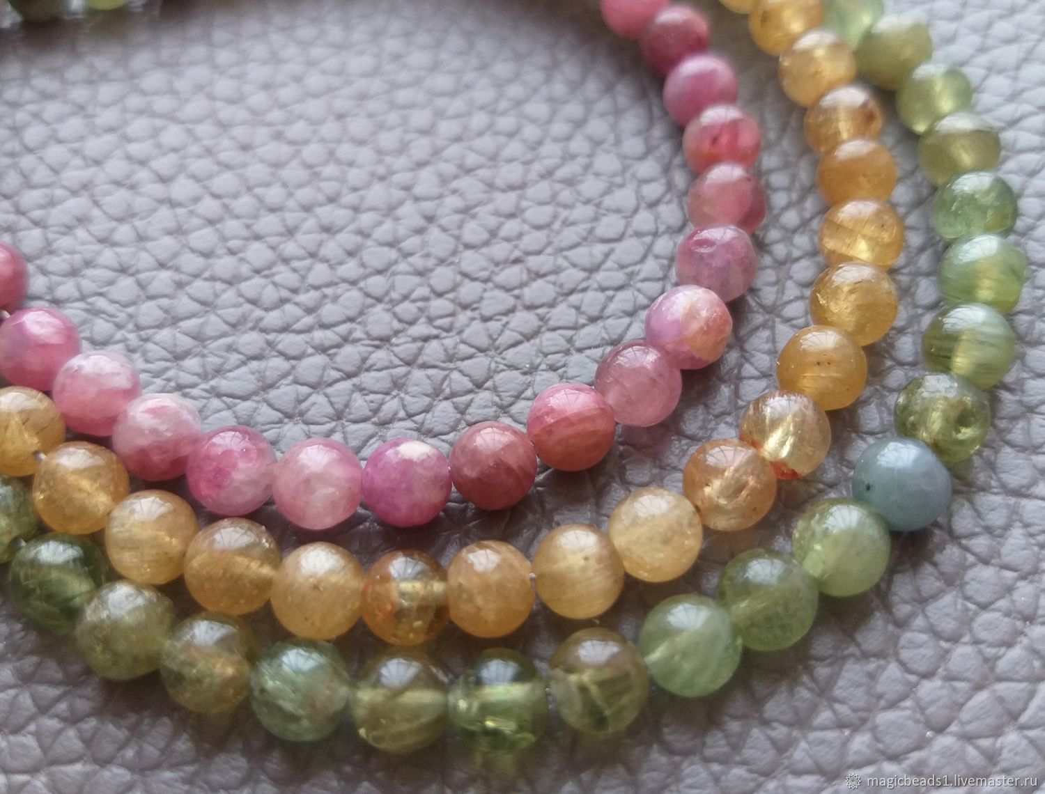 Турмалин натуральный, 4 мм бусины купить в интернет-магазине Ярмарка ...