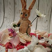 Фарфоровая шарнирная кукла "Белый кролик"