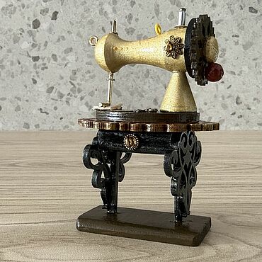 Сувениры и подарки ручной работы. Ярмарка Мастеров - ручная работа Елочная игрушка Швейная машинка. Handmade.