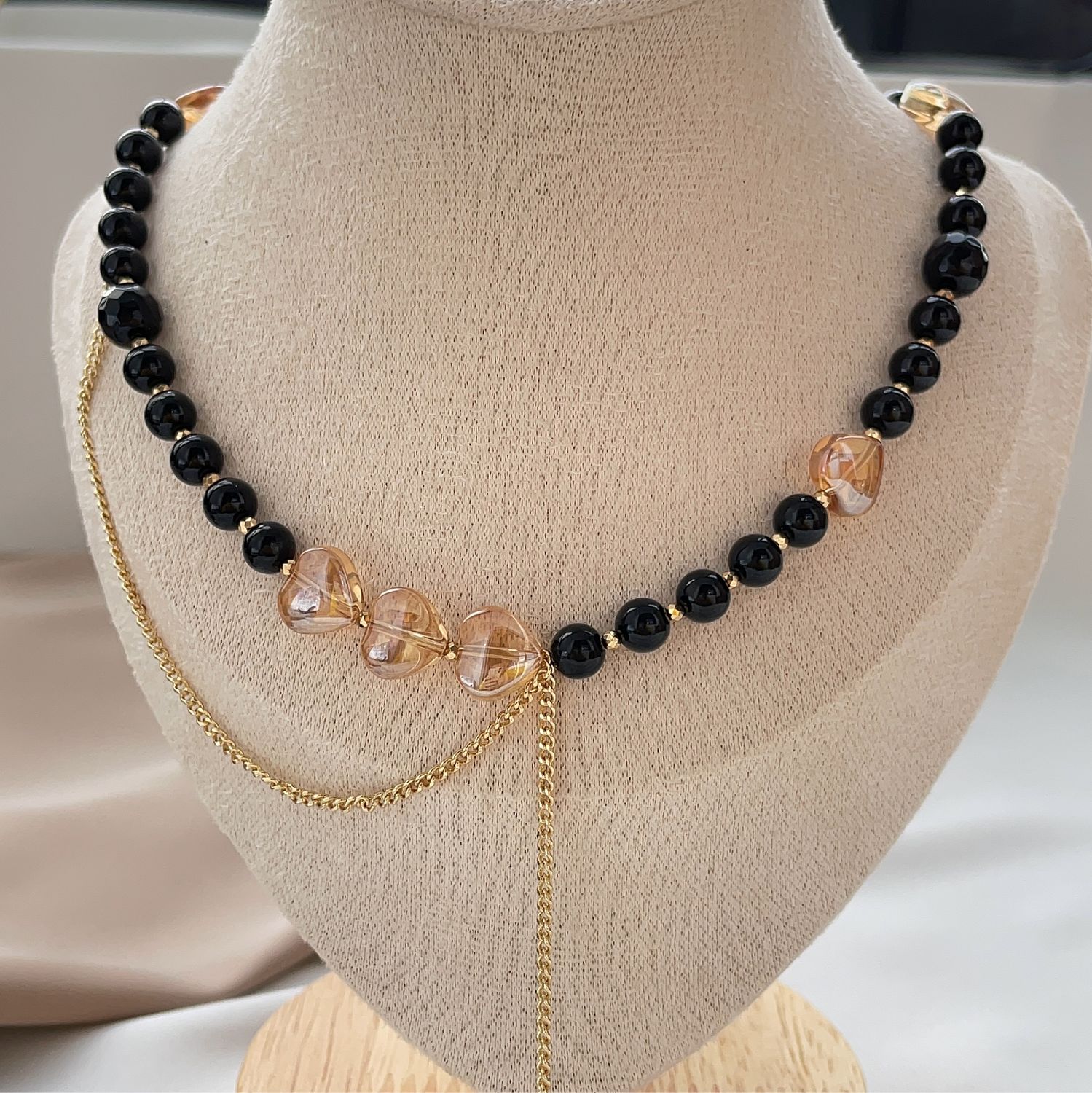 Колье из агата с сердечками и цепочкой в интернет-магазине Ярмарка ...