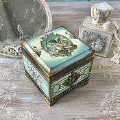 Сувениры и подарки handmade. Livemaster - original item Gifts for March 8: a small square box for vintage. Handmade.