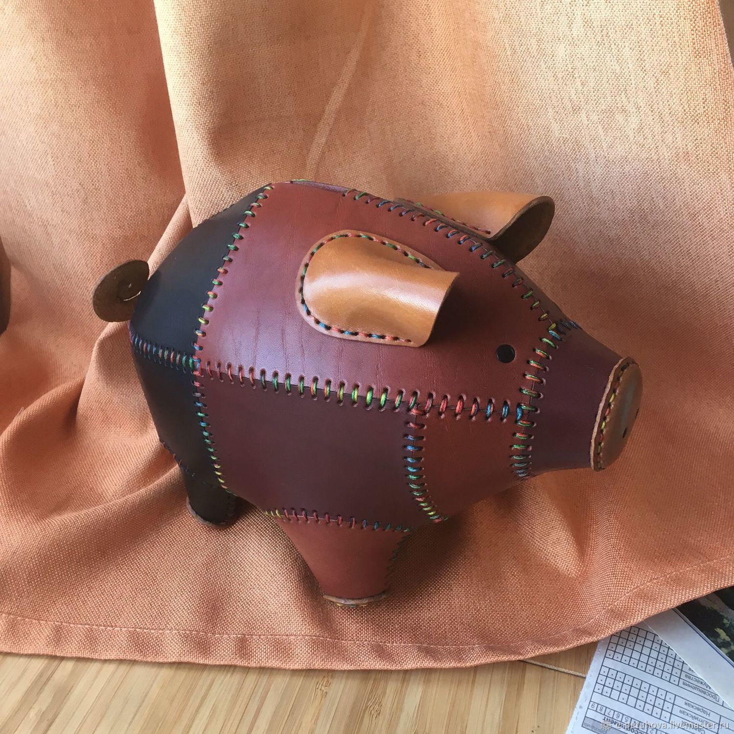 Свинья копилка. Ручная работа, натуральная кожа в интернет-магазине ...