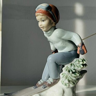 Винтаж ручной работы. Ярмарка Мастеров - ручная работа Винтаж: Lladro Юная лыжница Редкость. Handmade.