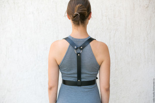 Купить Портупея с баской \"фалды\" - черный, однотонный, портупея ...