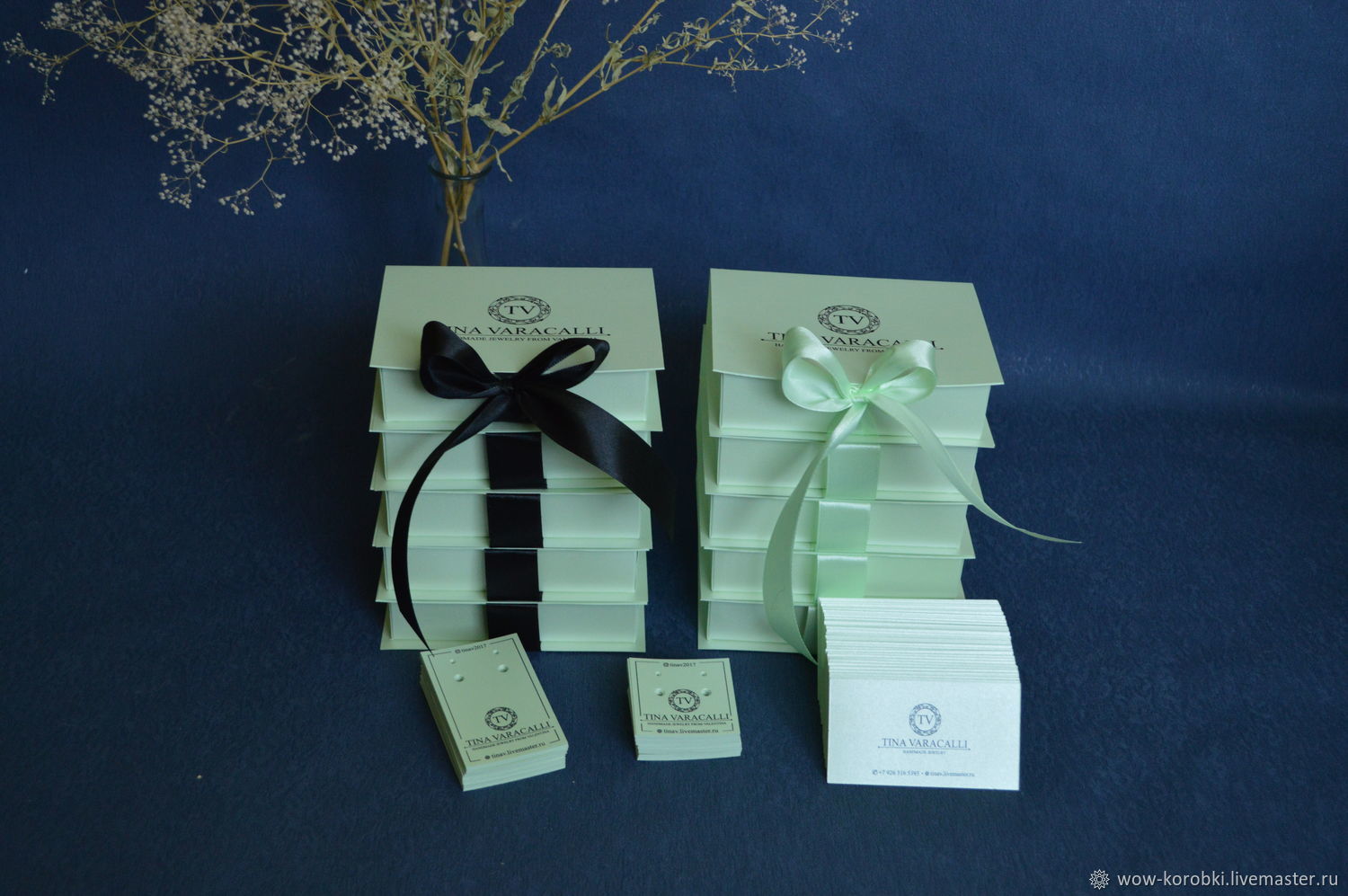 самосборная коробка 32х32х12. упаковка коробочки для подарков. упаковочная коробка ростов. красивые коробки. коробка картонная подарочная.