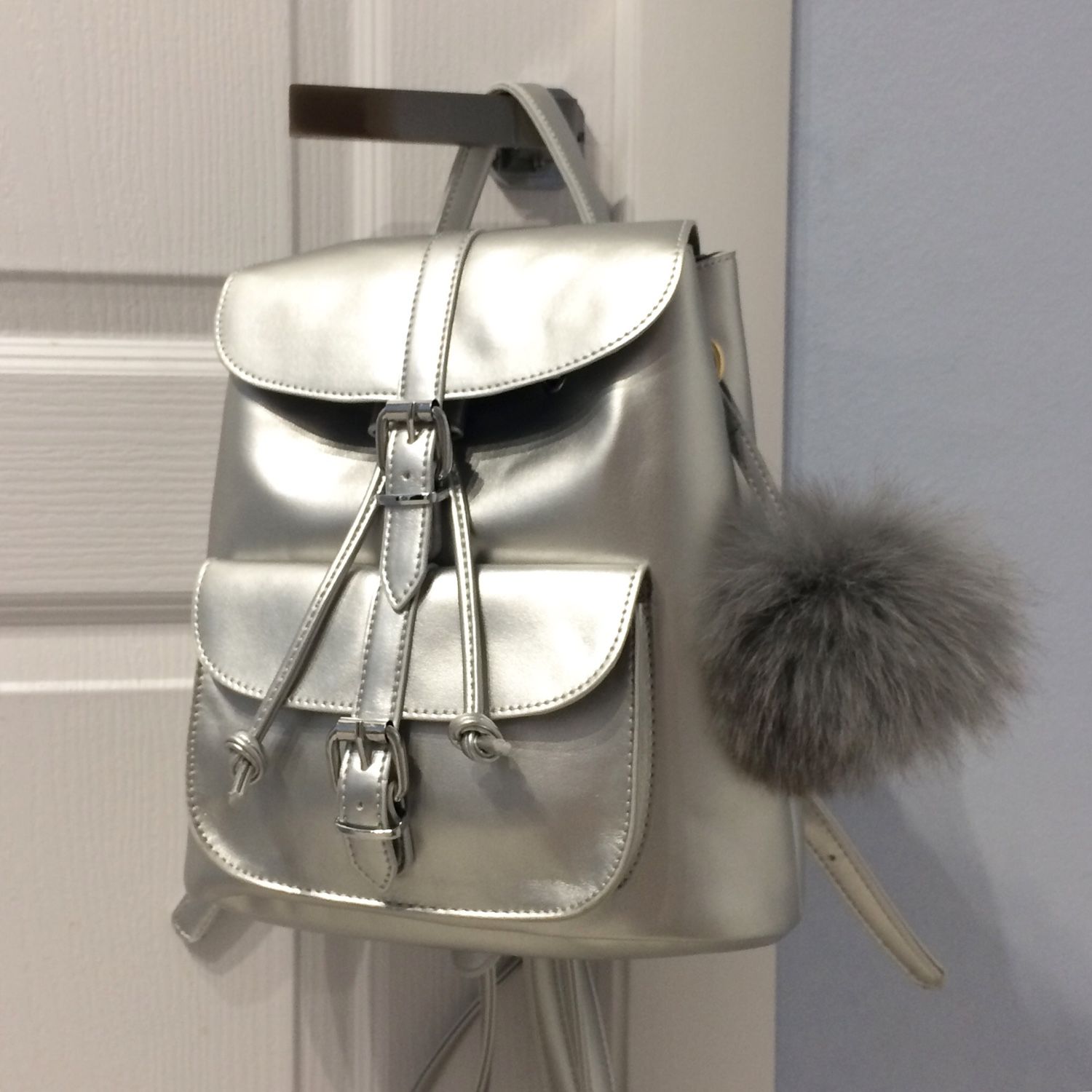 Серебряный рюкзак без боковых карманов в интернет-магазине на Ярмарке ...