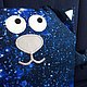 Котик Галактик это не просто котик из космической ткани, он еще и светится в темноте!
