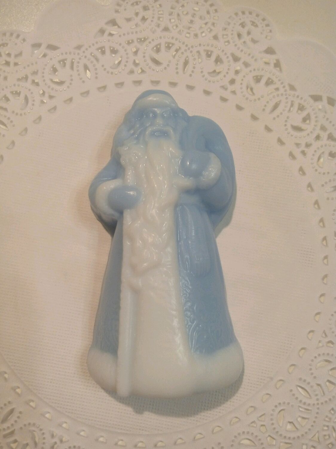 Мыло дед мороз. Мыло дед мороз. Форма для мыла дед мороз. Мыло ручной работы дед мороз. Форма дед мороз выдумщики.