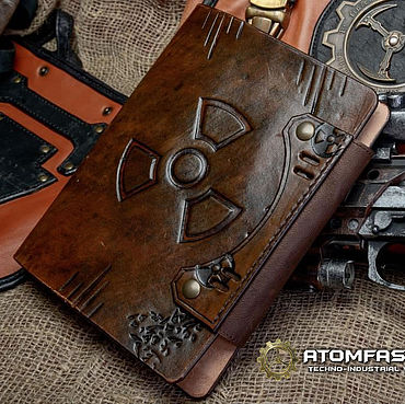 Тетрадь кожаная "Сталкер". . Канцелярские товары ручной работы - Ярмарка Мастеров Канцелярские товары ручной работы. Ярмарка Мастеров - ручная работа Тетрадь кожаная "Сталкер". Handmade.