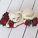 Brooch white cat in red roses. Dry felting. Brooches. Natalya Gorshkova Cute toys felting. Online shopping on My Livemaster.  Фото №2